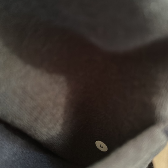 Lululemon 2 in 1 Jacket - Picture 6 of 6